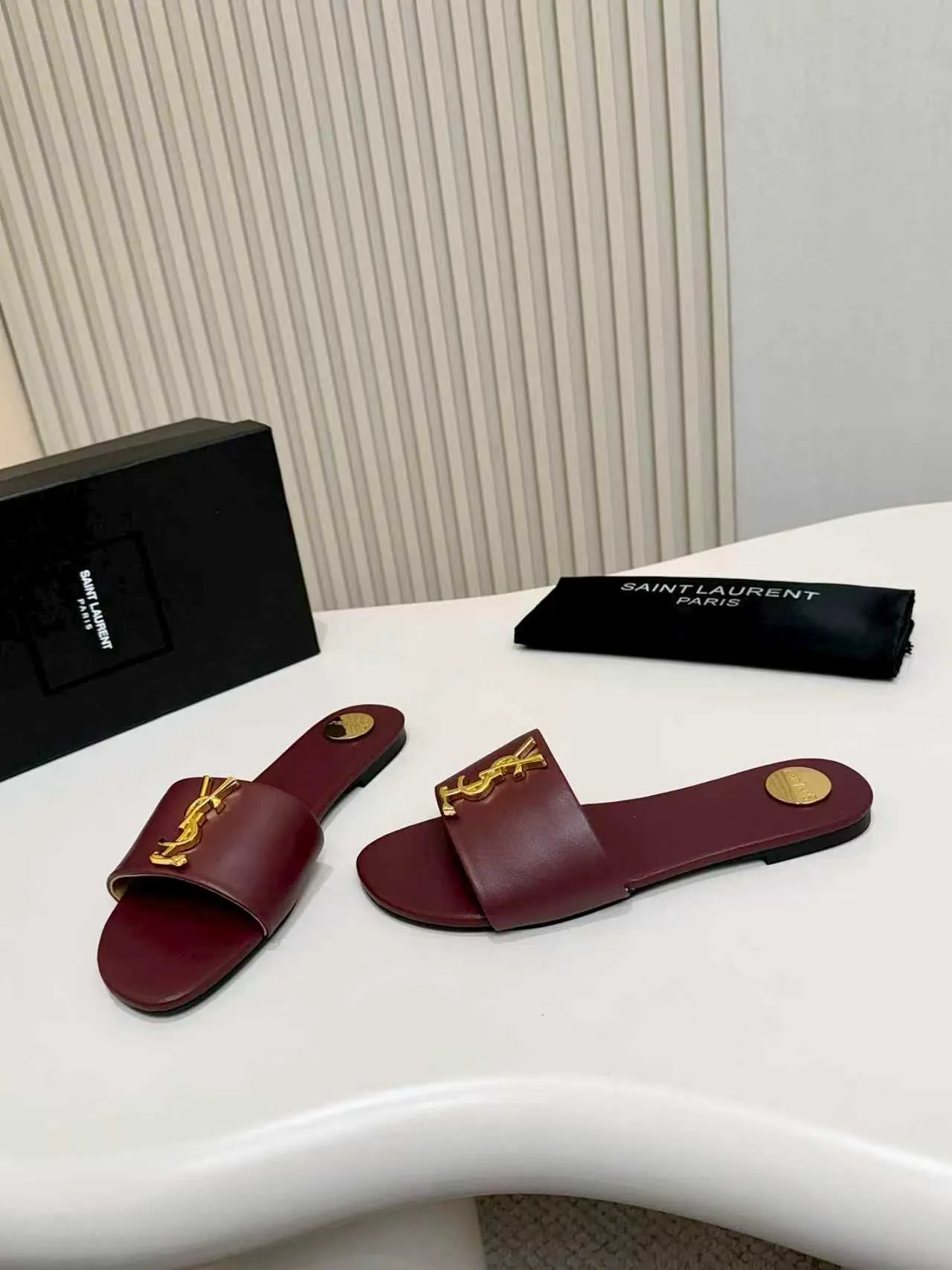 👟👟Ex-factory price 340👟👟 Genuine leather sole +40 YSL new model, upper cowhide leather lining sheepskin, size 35-44, rubber sole, genuine leather sole +40